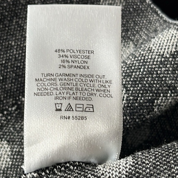 EXPRESS Women’s Black White Polka Dot Peplum Top Size S - Picture 7 of 8